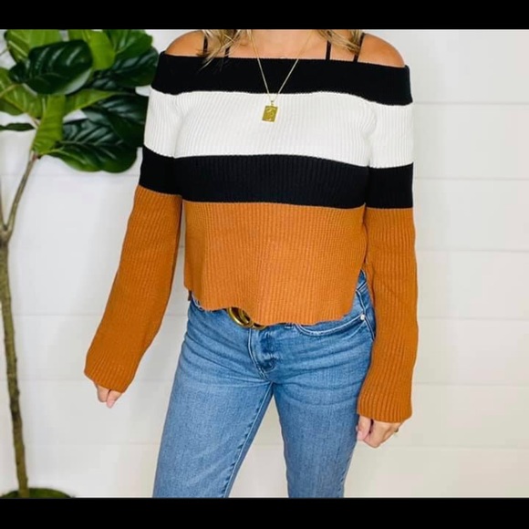 Off the Shoulder Sweater - Picture 1 of 5